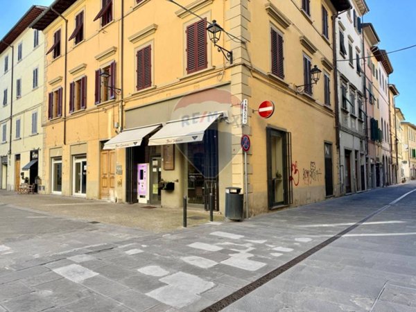 negozio in vendita ad Empoli