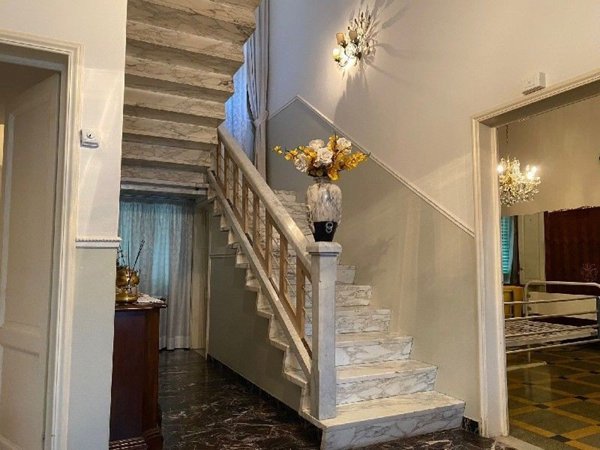 casa indipendente in vendita ad Empoli in zona Centro Storico