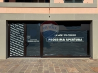 locale commerciale in vendita ad Empoli