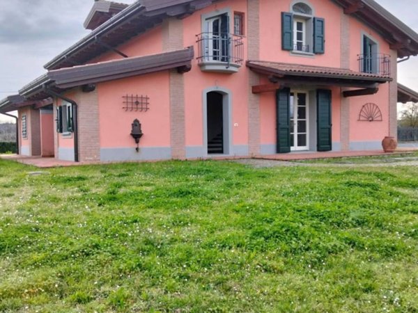 casa indipendente in vendita ad Empoli in zona Ponzano