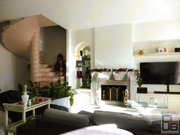 intera palazzina in vendita ad Empoli in zona Marcignana