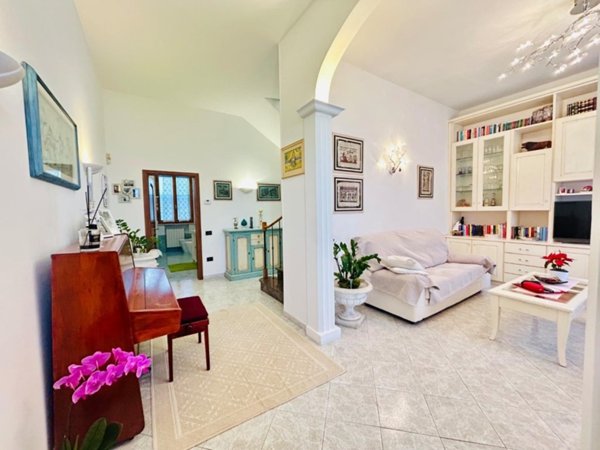 casa indipendente in vendita ad Empoli in zona Ponzano