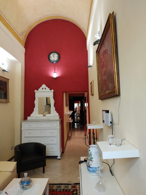 locale commerciale in vendita ad Empoli in zona Centro Storico
