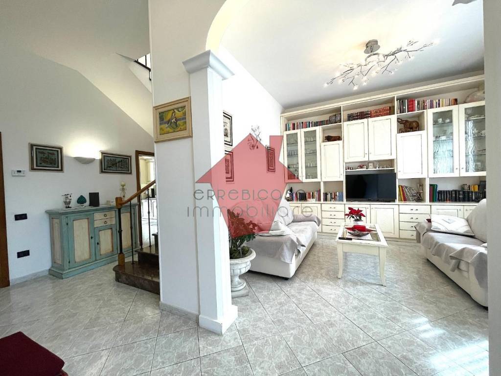 casa indipendente in vendita ad Empoli in zona Ponzano