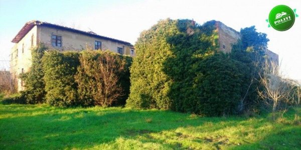 esavano in vendita ad Empoli