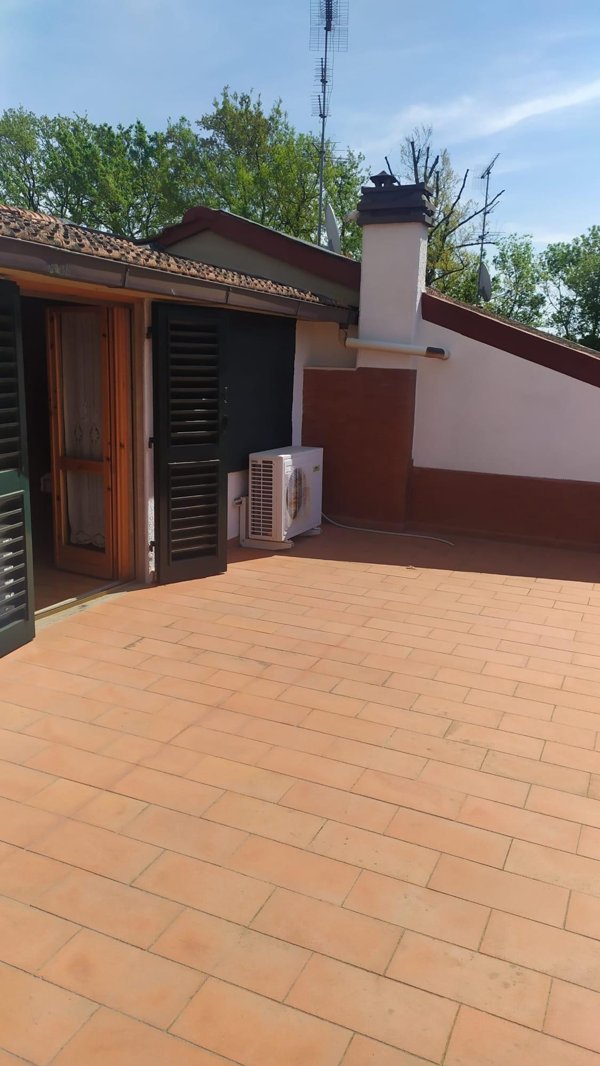 casa indipendente in vendita ad Empoli in zona Corniola