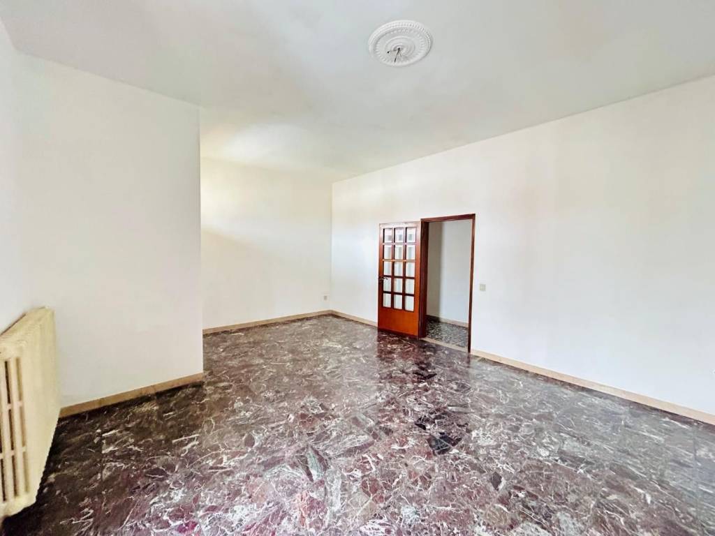 appartamento in vendita ad Empoli in zona Carraia