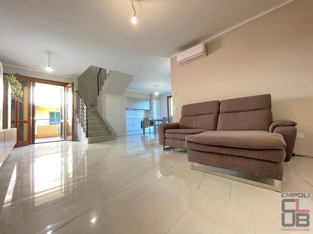 appartamento in vendita ad Empoli in zona Serravalle