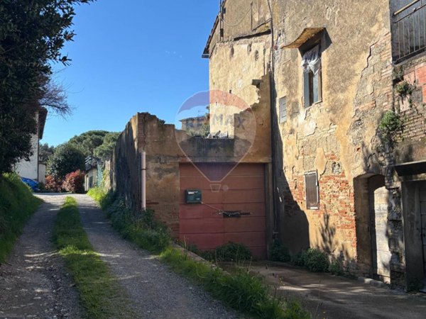 casa indipendente in vendita ad Empoli in zona Monterappoli