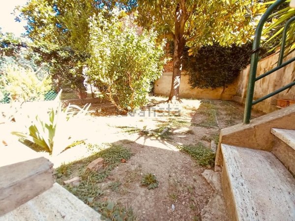 casa indipendente in vendita ad Empoli