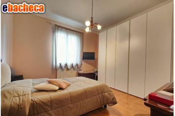 casa indipendente in vendita ad Empoli in zona Avane