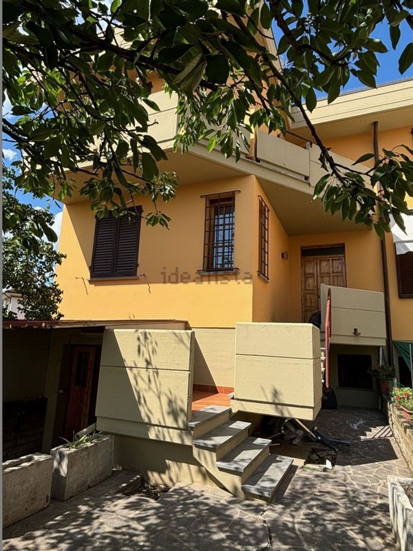 casa indipendente in vendita ad Empoli