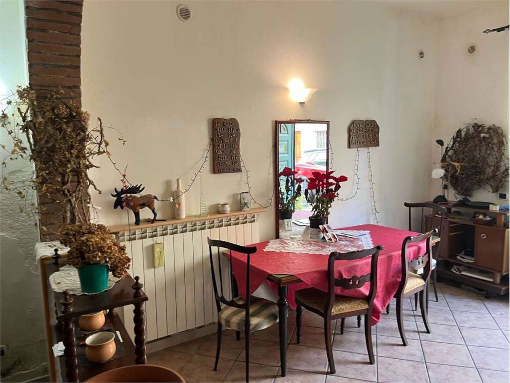 appartamento in vendita ad Empoli in zona Pontorme