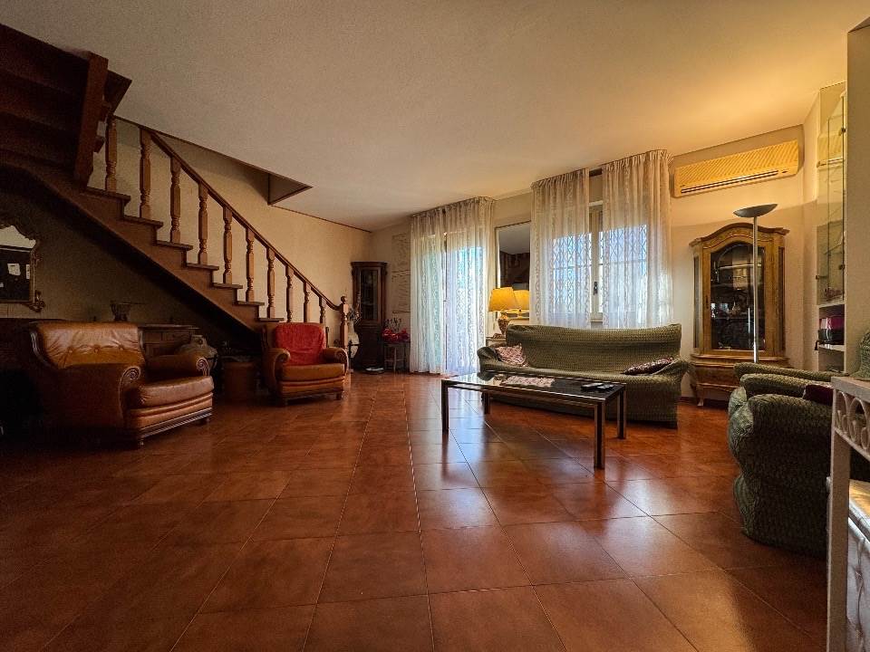 appartamento in vendita ad Empoli in zona Serravalle