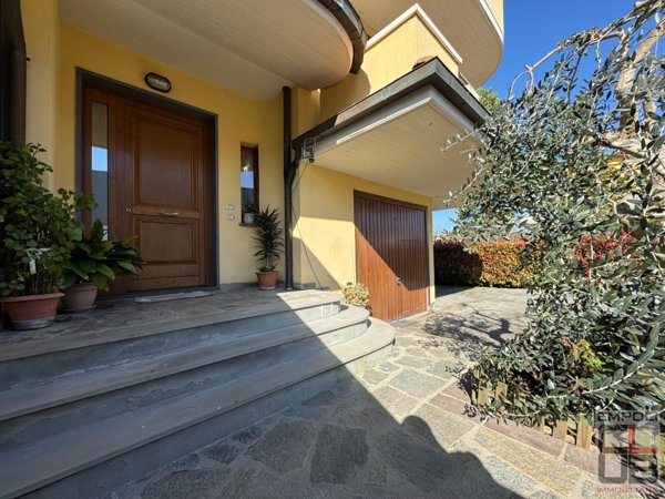 casa indipendente in vendita ad Empoli in zona Marcignana