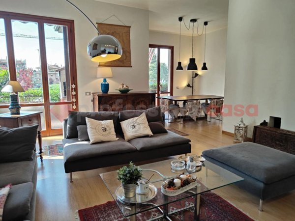 casa indipendente in vendita ad Empoli in zona Centro Storico