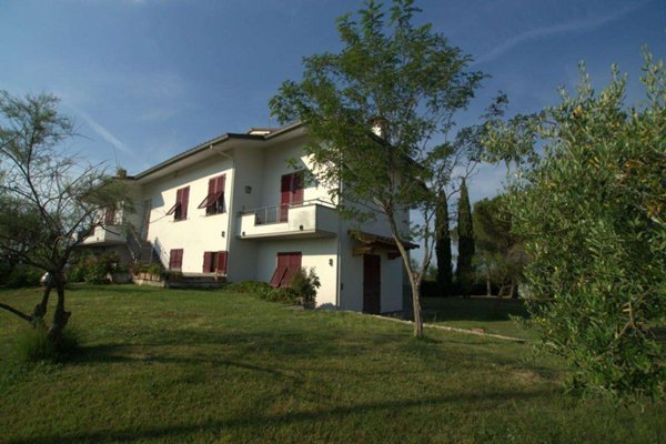 casa indipendente in vendita ad Empoli in zona Corniola