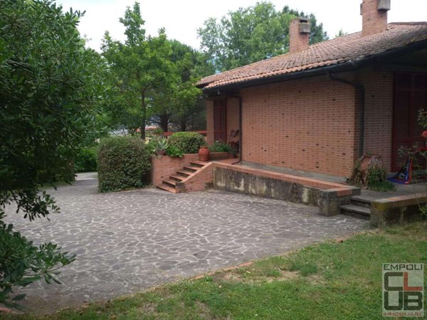 casa indipendente in vendita ad Empoli in zona Corniola