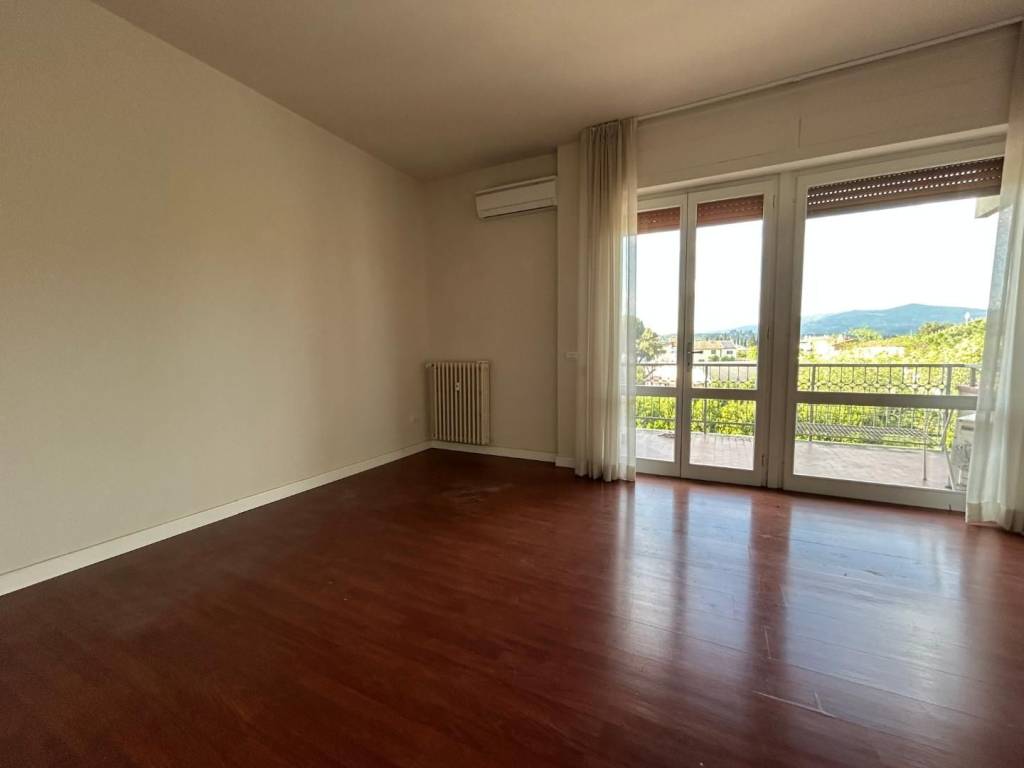 appartamento in vendita ad Empoli in zona Pontorme