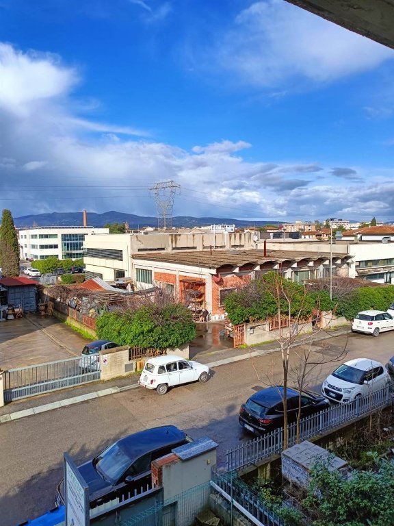 ufficio in vendita ad Empoli in zona Ponzano