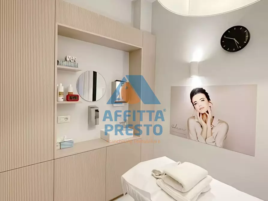 negozio in vendita ad Empoli