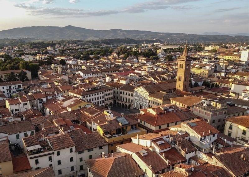 locale commerciale in vendita ad Empoli