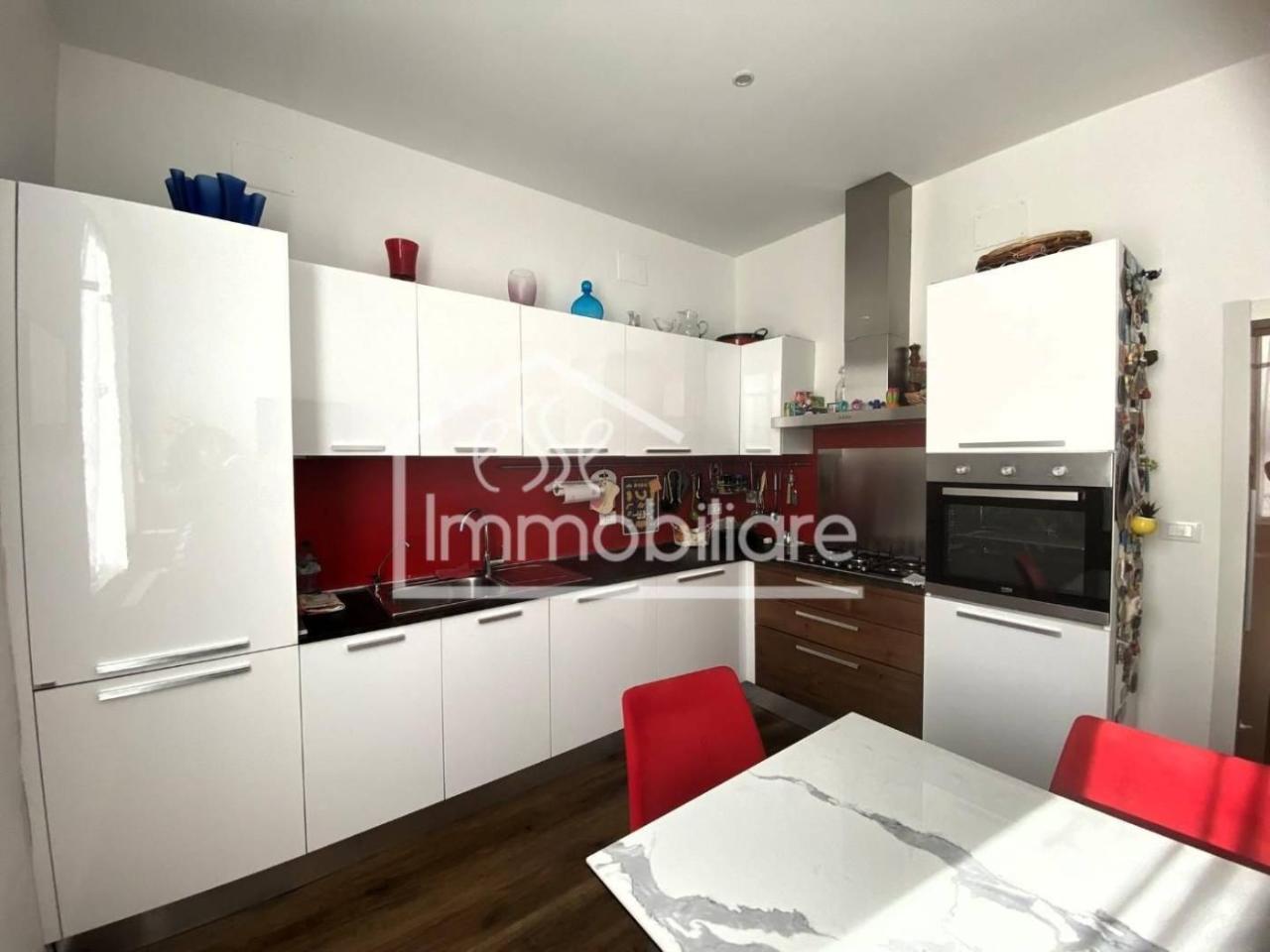 casa indipendente in vendita ad Empoli in zona Fontanella