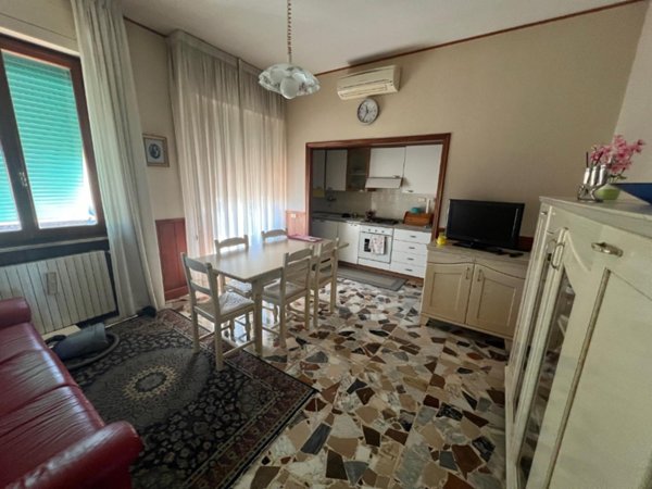 appartamento in vendita ad Empoli in zona Avane