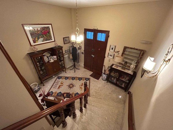 casa indipendente in vendita ad Empoli in zona Centro Storico