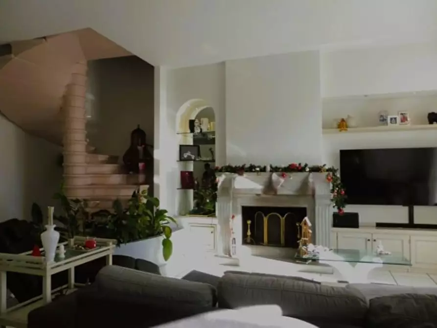 casa indipendente in vendita ad Empoli in zona Marcignana