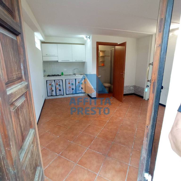 locale di sgombero in vendita ad Empoli in zona Corniola