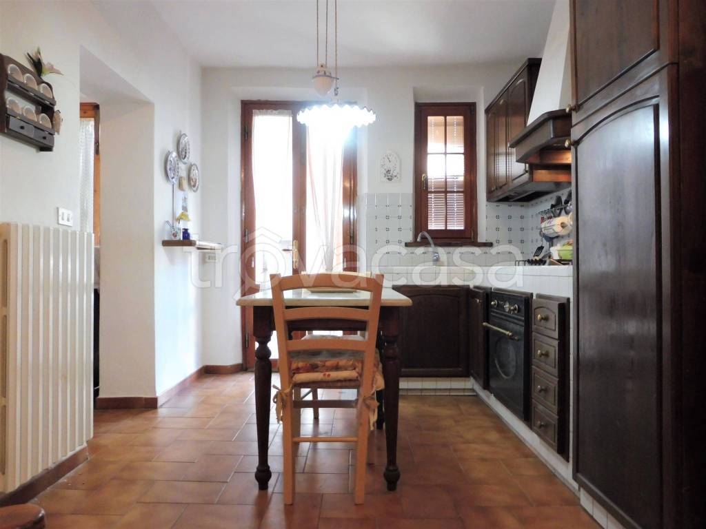 casa indipendente in vendita ad Empoli in zona Brusciana