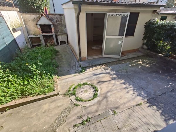 casa indipendente in vendita ad Empoli in zona Centro Storico