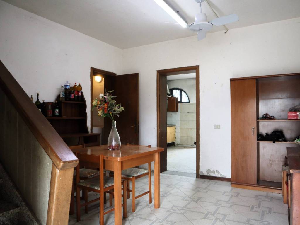 casa indipendente in vendita ad Empoli in zona Villanuova