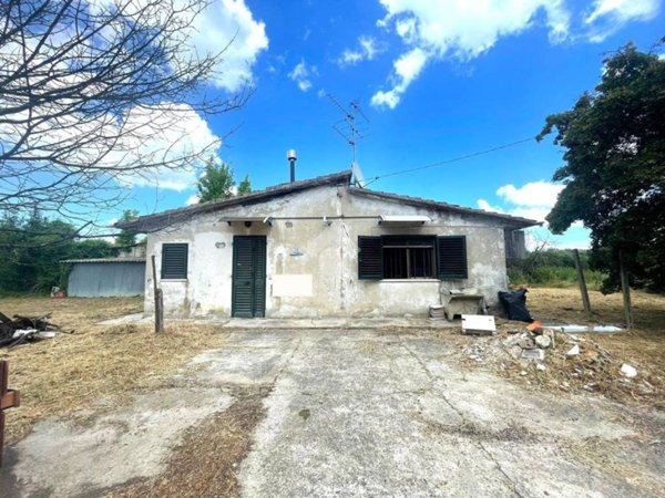 casa indipendente in vendita ad Empoli in zona Marcignana