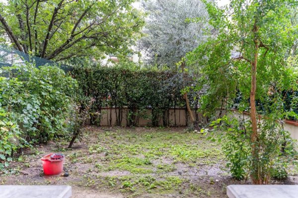 casa indipendente in vendita ad Empoli in zona Serravalle