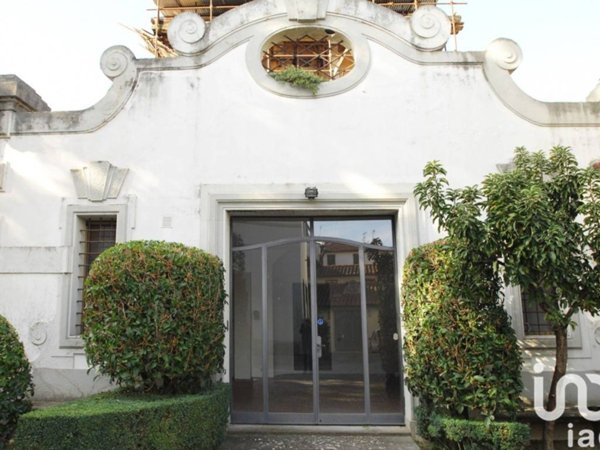 negozio in vendita ad Empoli in zona Ponzano
