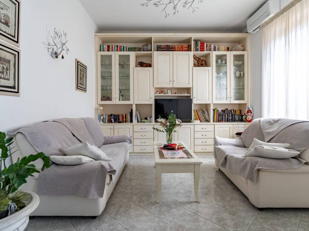 casa indipendente in vendita ad Empoli in zona Ponzano