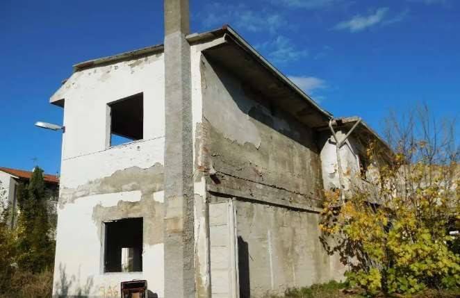 casa indipendente in vendita ad Empoli in zona Corniola