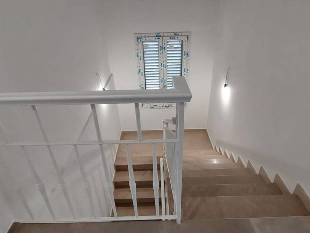 casa indipendente in vendita ad Empoli in zona Ponzano