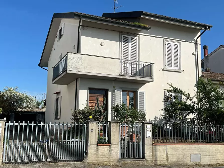 casa indipendente in vendita ad Empoli in zona Corniola
