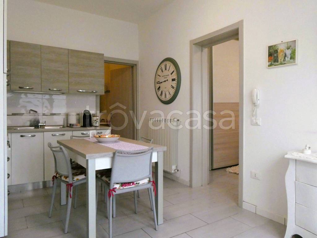appartamento in vendita ad Empoli in zona Serravalle