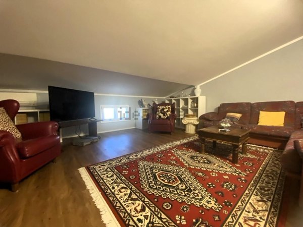 casa indipendente in vendita ad Empoli in zona Fontanella