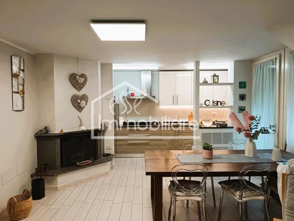 appartamento in vendita ad Empoli in zona Serravalle