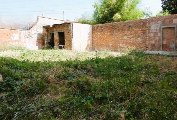 casa indipendente in vendita ad Empoli in zona Ponzano