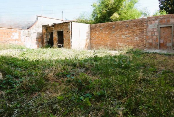 casa indipendente in vendita ad Empoli in zona Ponzano