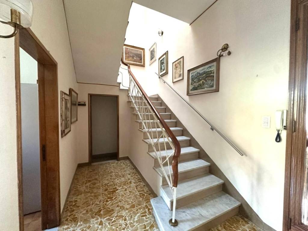 casa indipendente in vendita ad Empoli in zona Centro Storico