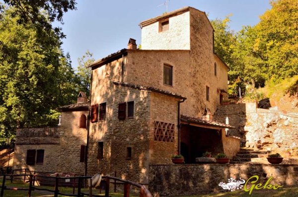casa indipendente in vendita ad Empoli in zona Centro Storico