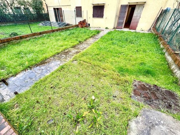 appartamento in vendita ad Empoli in zona Carraia