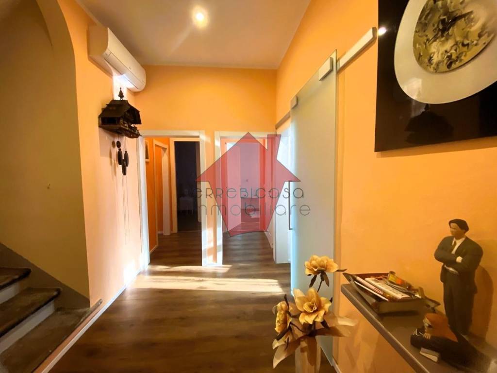 casa indipendente in vendita ad Empoli in zona Monterappoli